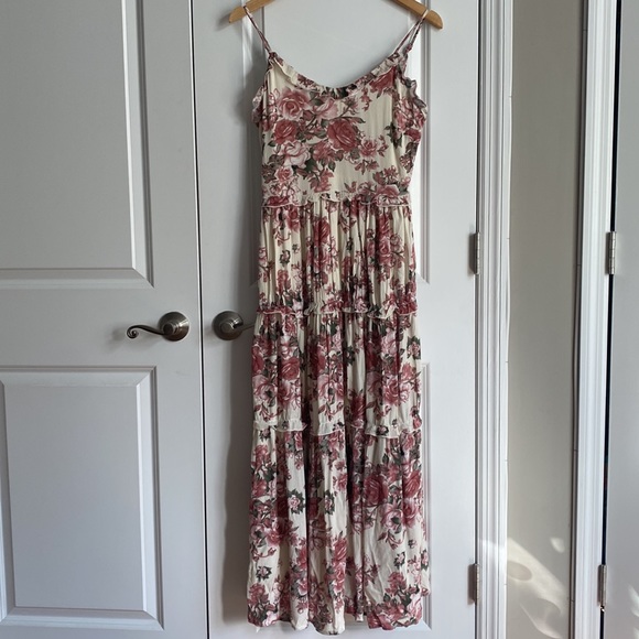 Lulu’s Cream Floral Print Tiered Maxi Dress - Size S - Picture 2 of 6